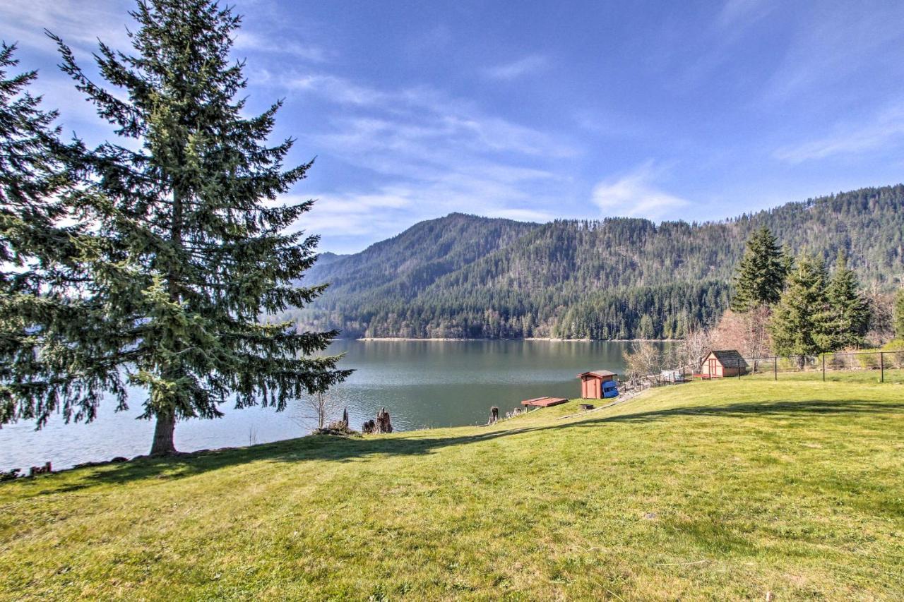 Lakefront Cabin With Stunning Mountain Views And Dock! Mineral Exterior photo